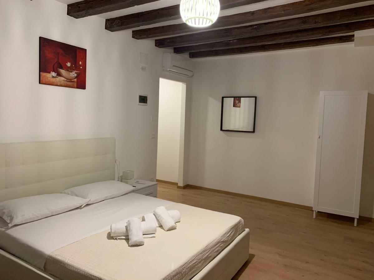 Gio'S Place S.Marco Guest house