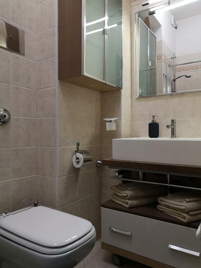 Ca' Petrona Apartment *