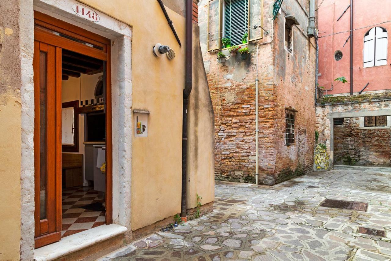 Antico Caminetto Biennale *