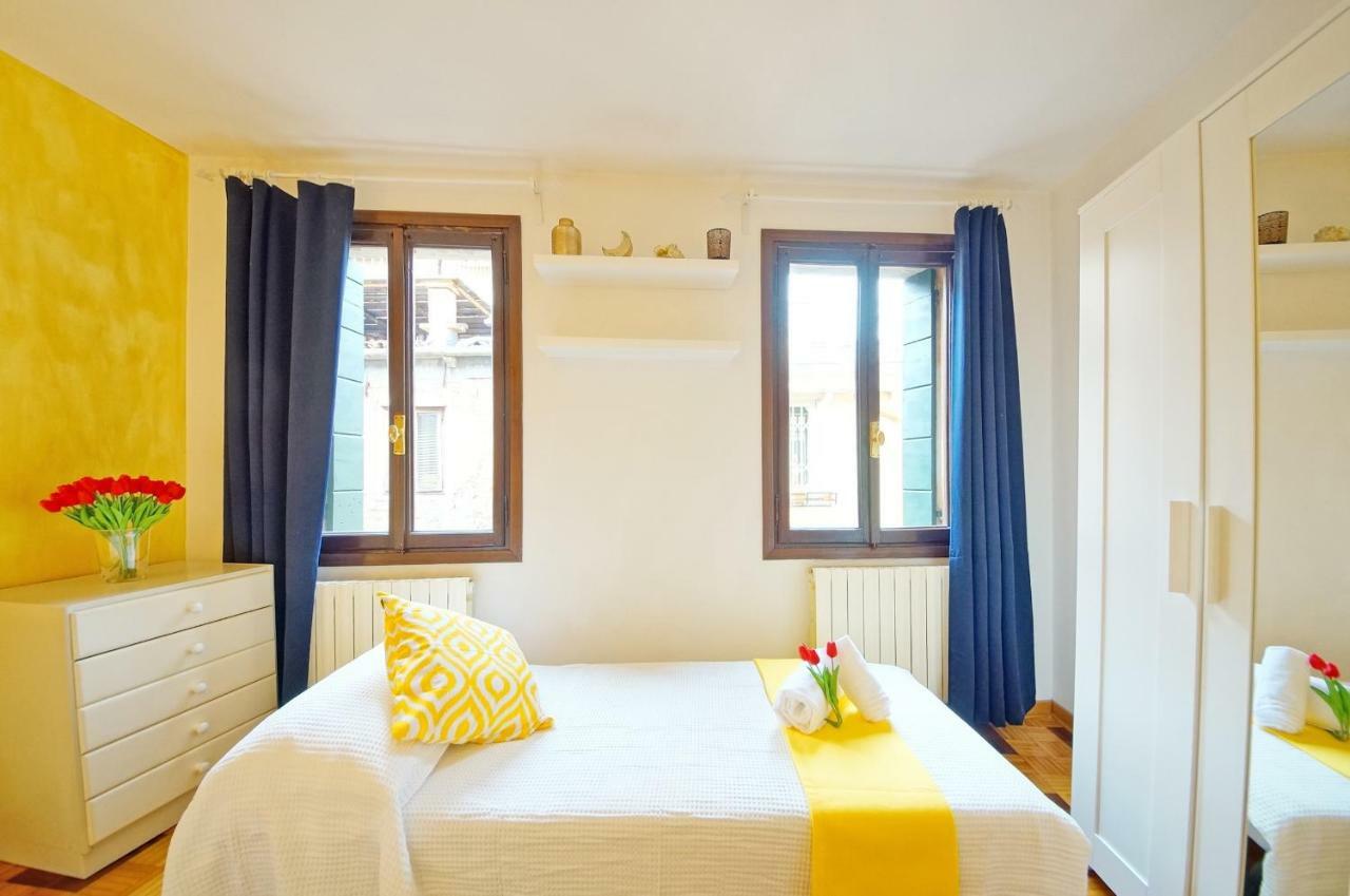 Calle Dei Fabbri Apartment