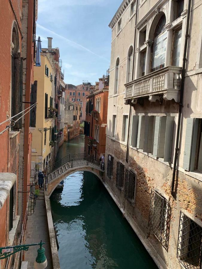 Balcone Sul Canale Venice