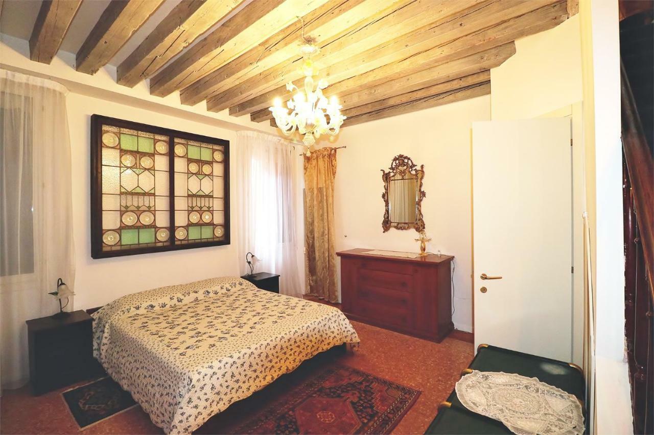 Al Mezzanino, Palazzo Torniello Venice