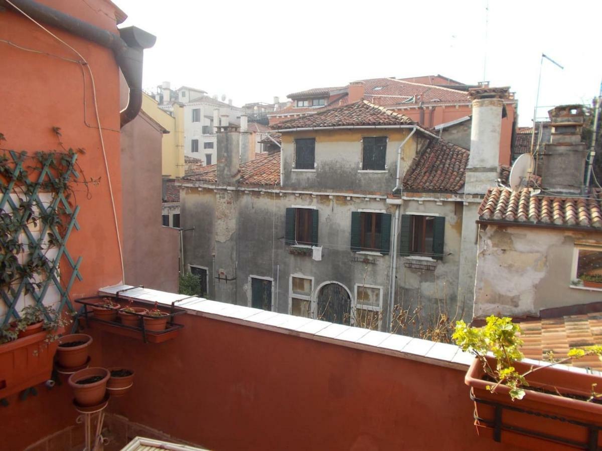 Ca' San Silvestro 2 Terrazze Nel Cuore Di Apartamento *