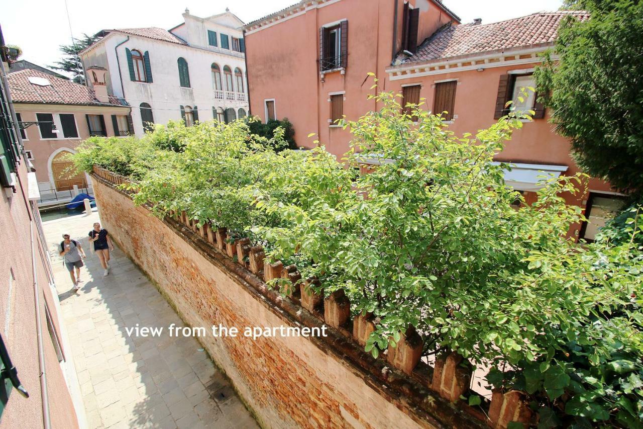 Peggy-guggenheim Apartment Venice