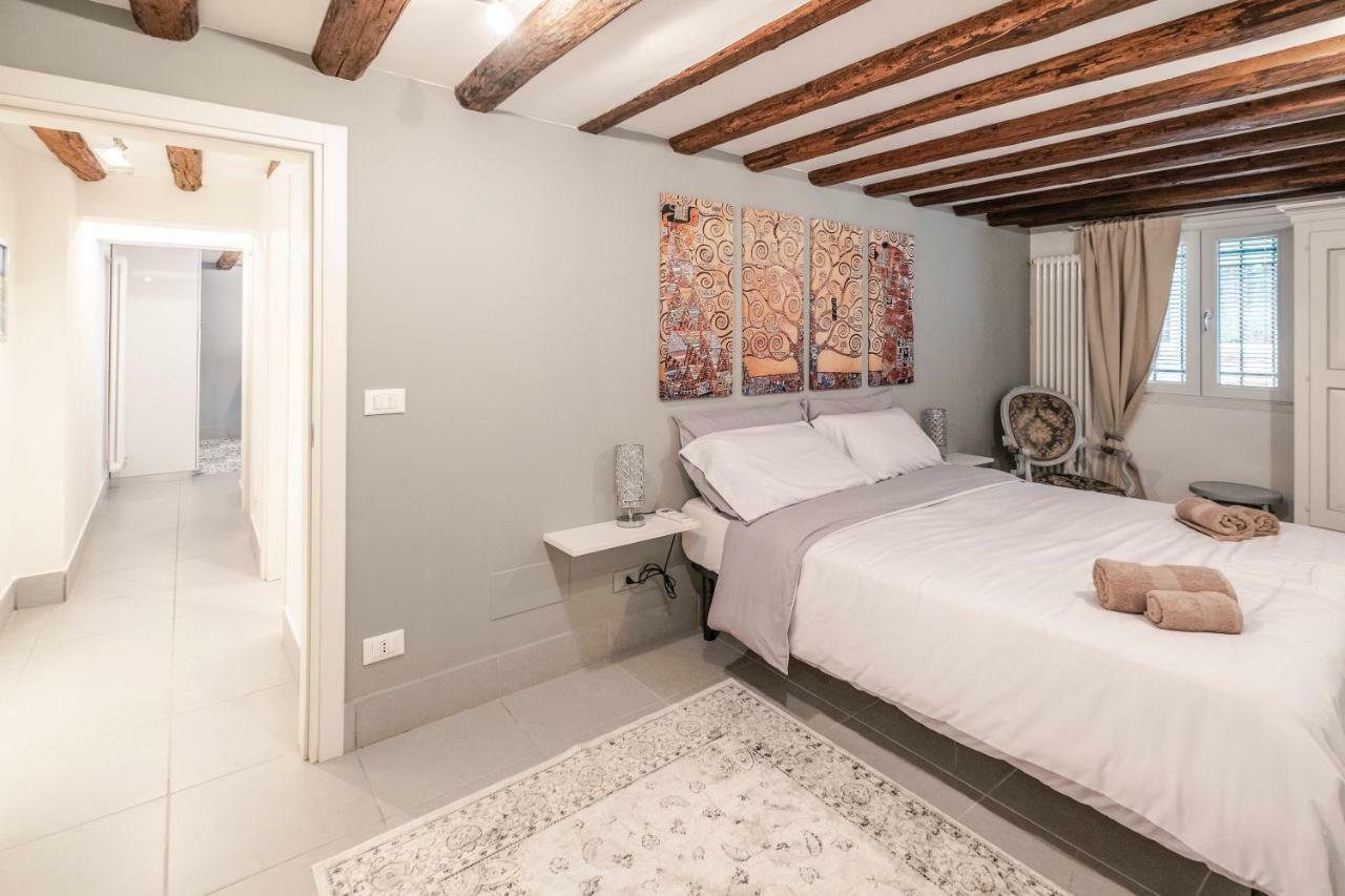 Palazzina Bandiera E Moro Apartment