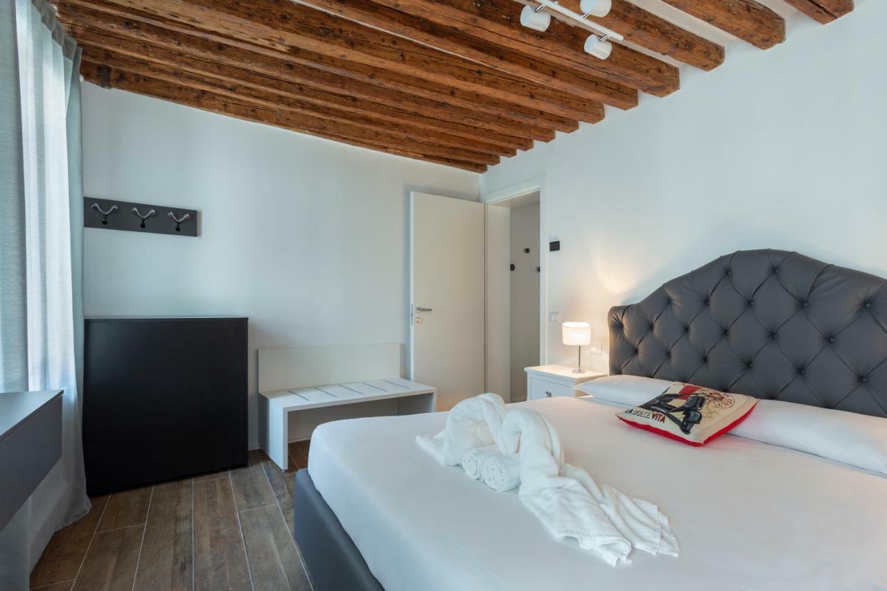 Incanto Apartment *