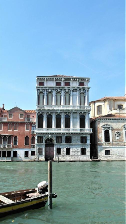 Noble House Grand Canal *