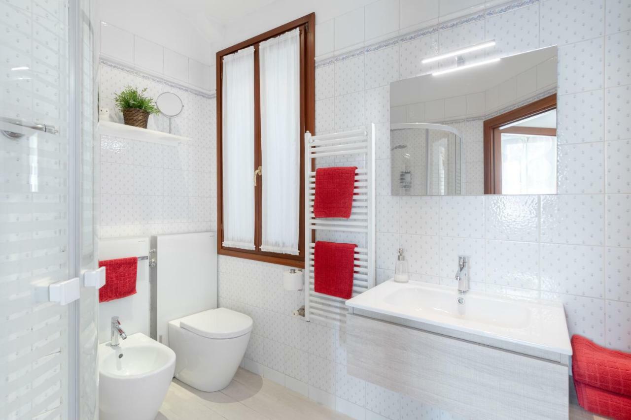 Convenient In * Venice