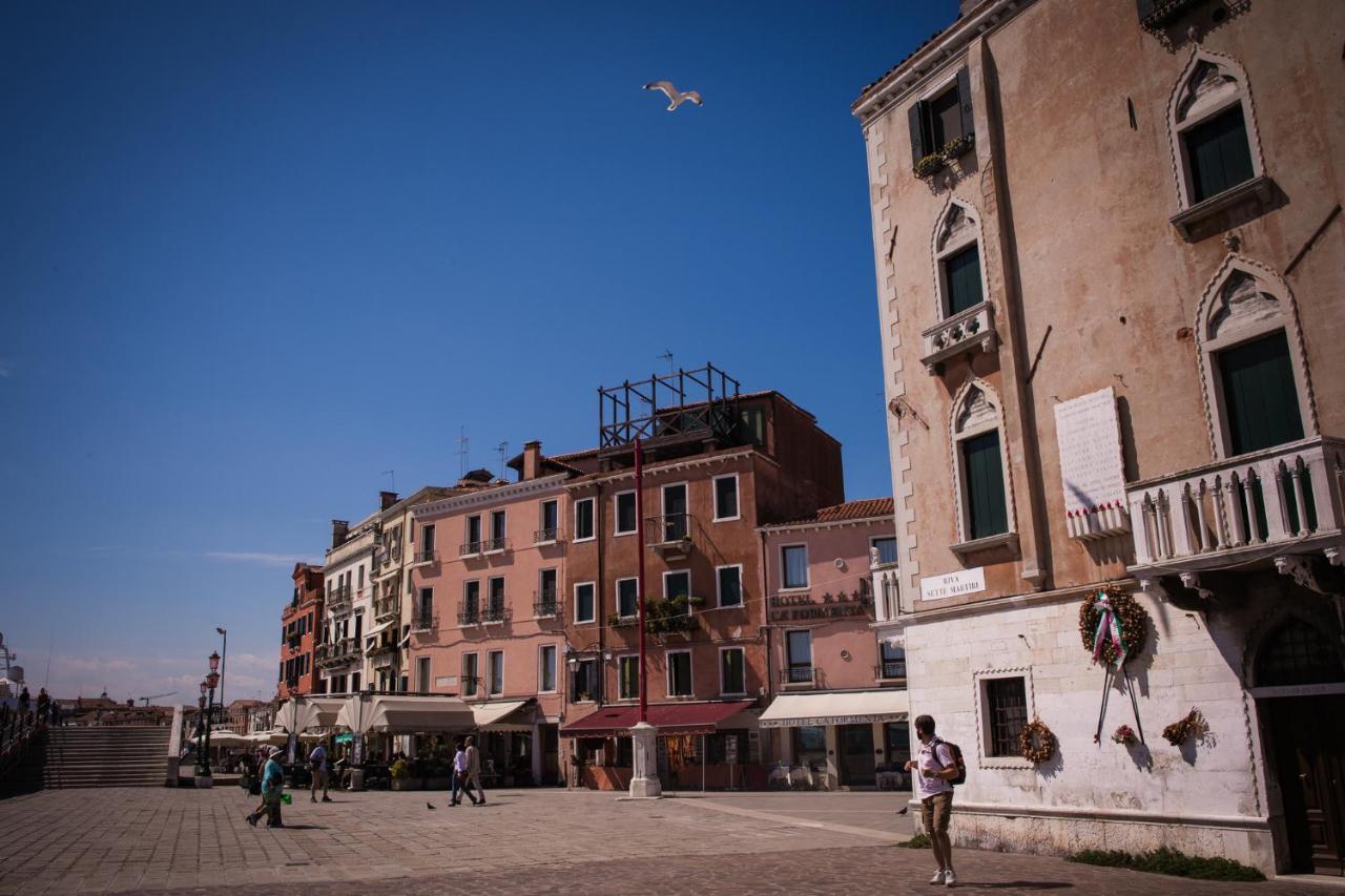 Biennale Bianco & Rosso * Venice