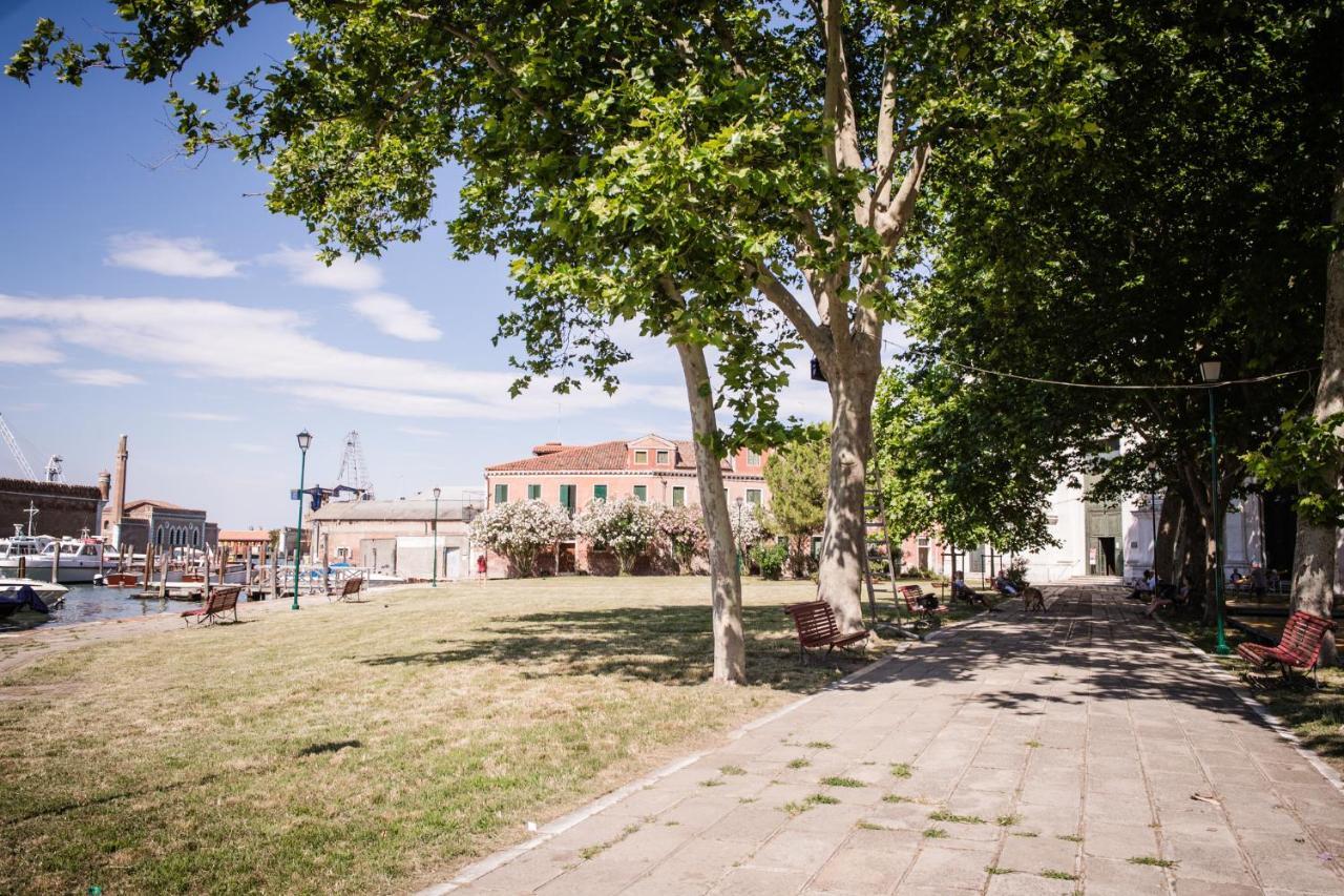 Apartment Biennale Bianco & Rosso