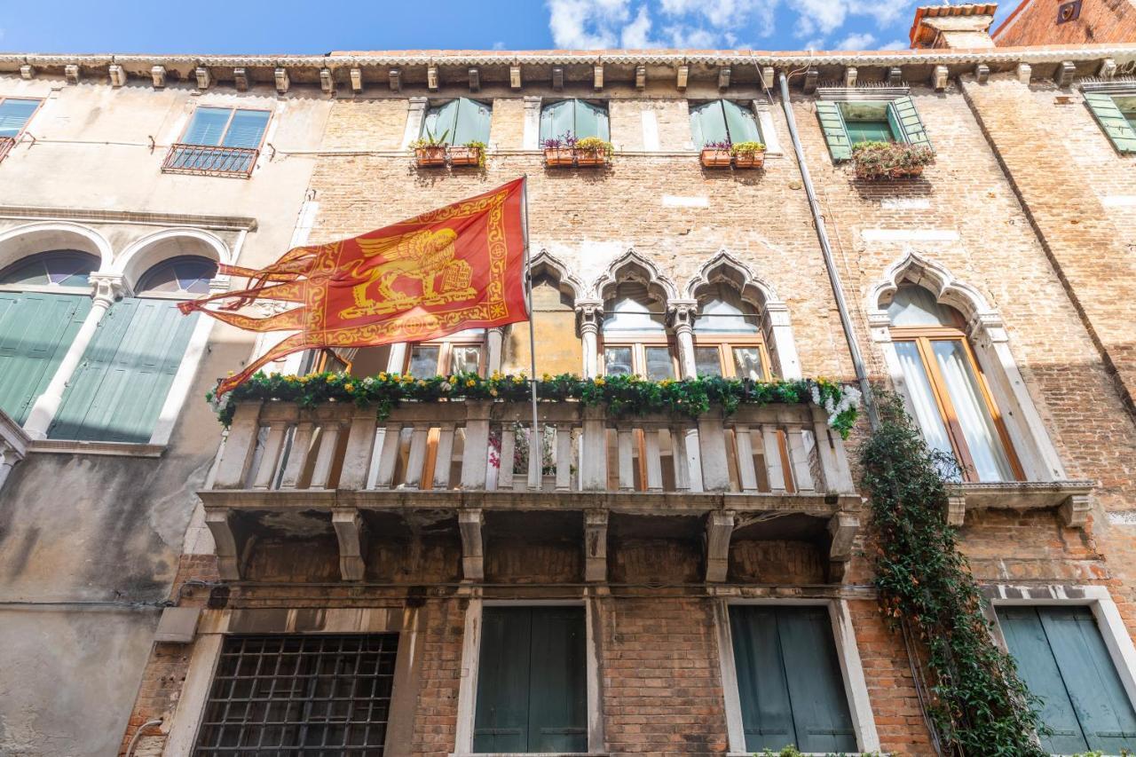 Dimora Al Doge Beato Vista Canale Bed & Breakfast 2*