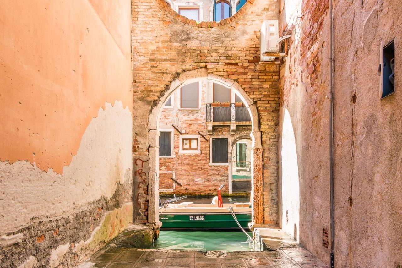 Apartment San Polo 2140 In The Heart Of