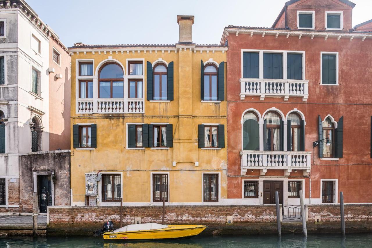 Apartment Ca' Degli Armeni Canal View Venice