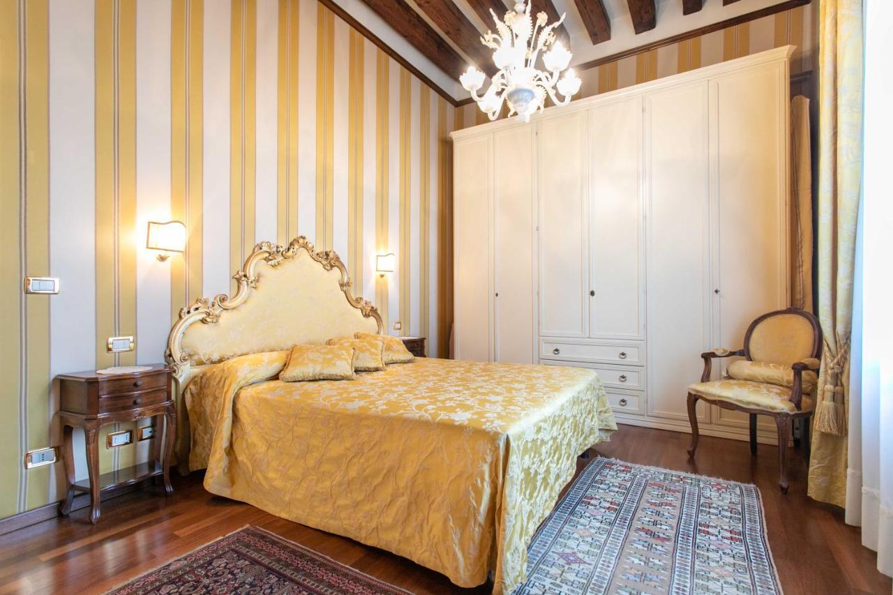 Ai Putti Venice
