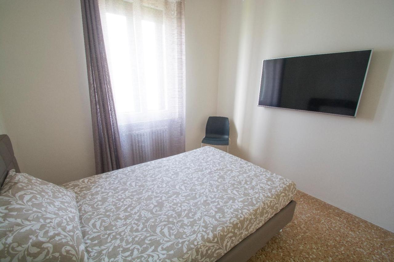 Apartment Ca Rosa Canal View
