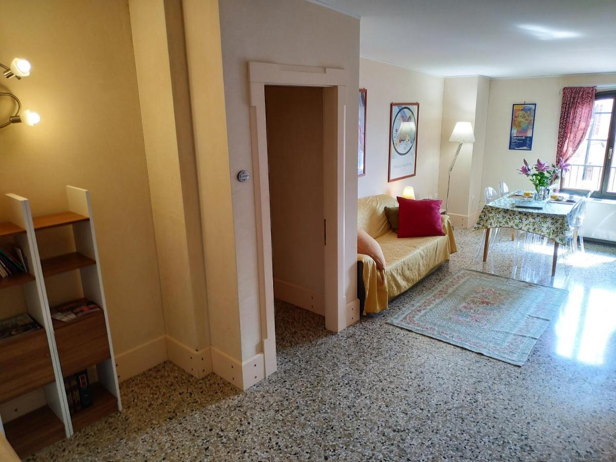 Apartment In Molino Stucky Venice
