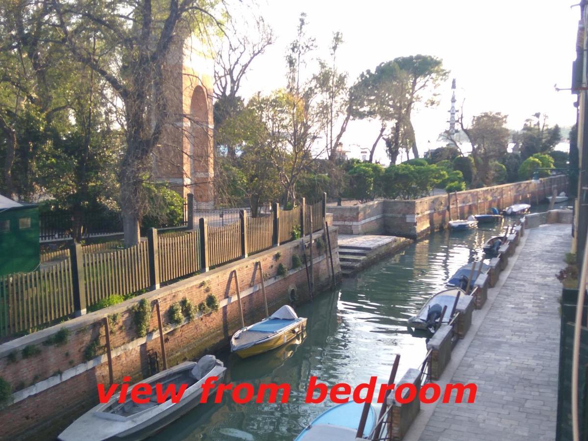 Apartment Susy Biennale - Canal View And Garden *