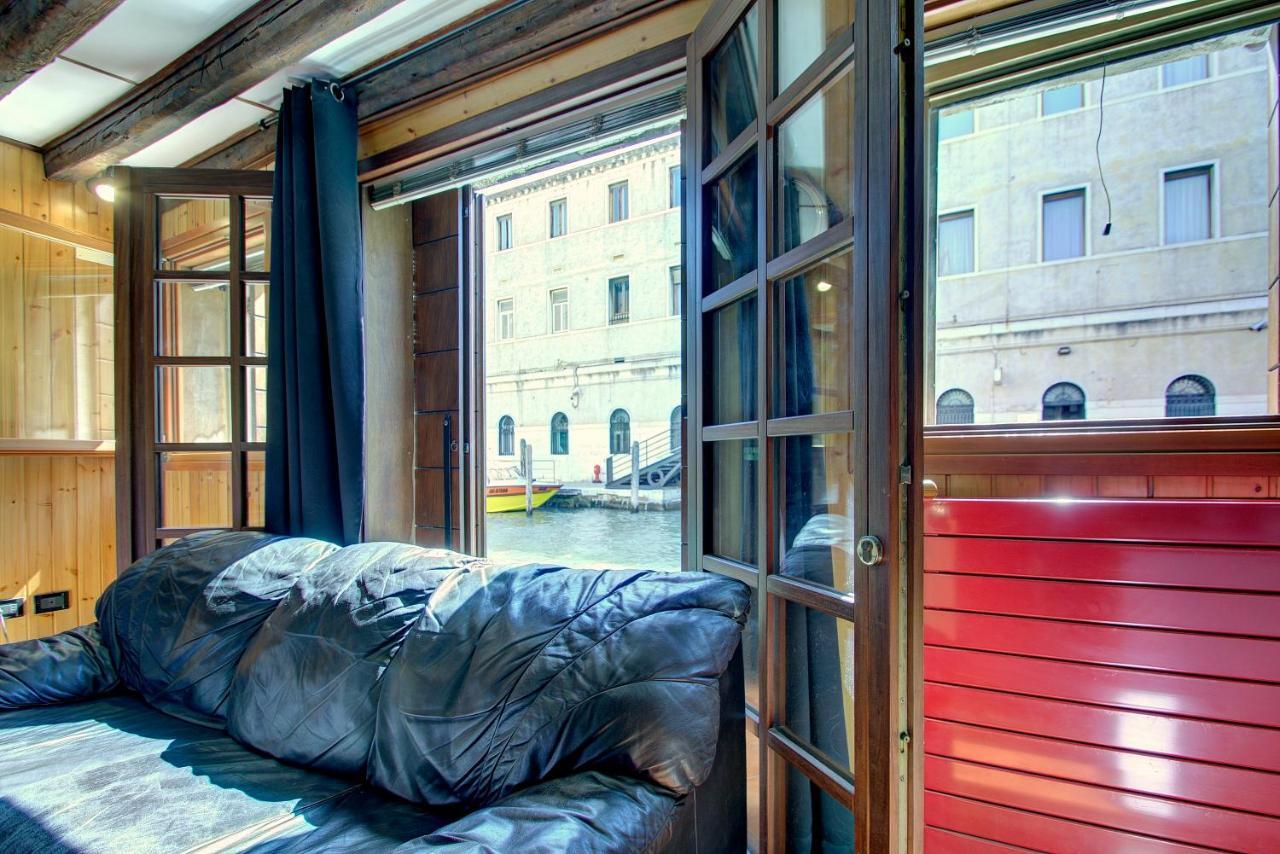 Apartment Canal-door *