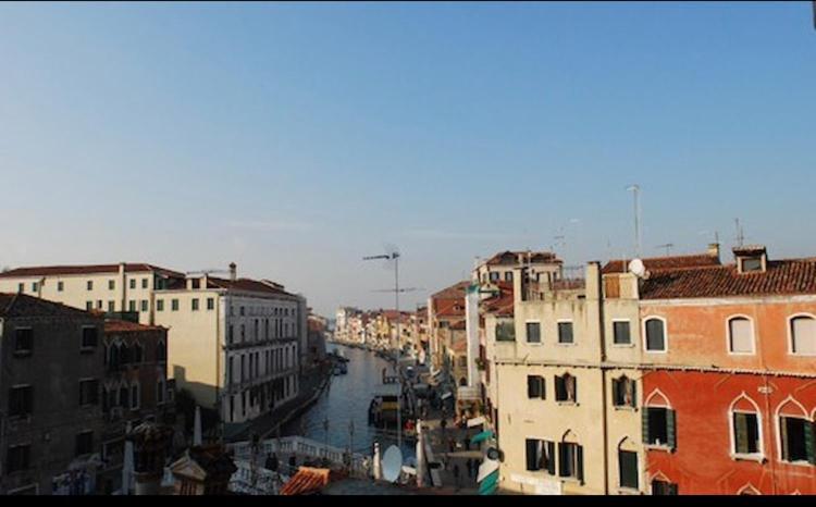 Apartment From The Top... With Lift! Venice