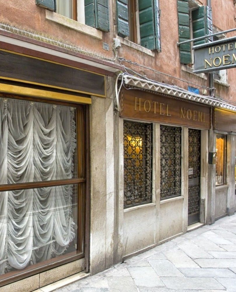 Noemi Hotel 3*