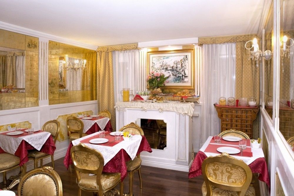 Noemi Hotel