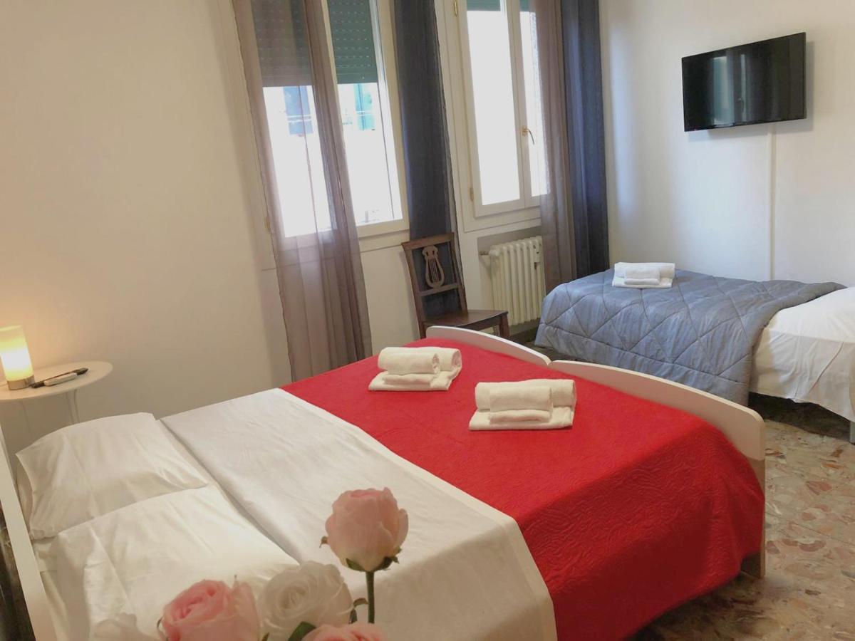 Guest house Ca' Crea 2 *
