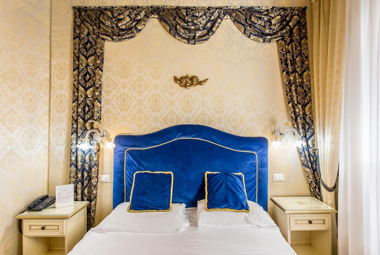 Residenza La Campana Guest house 3*