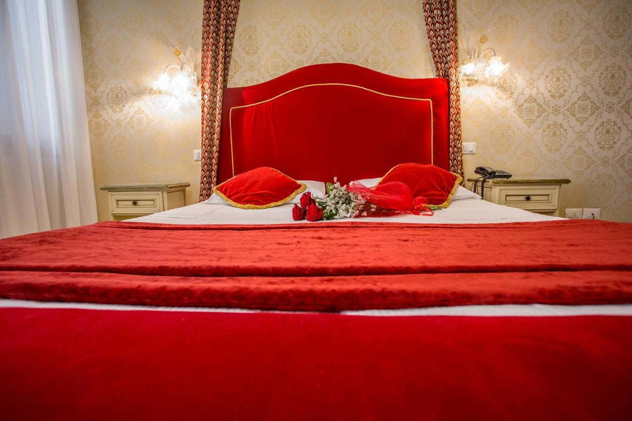 Residenza La Campana Guest house 3*