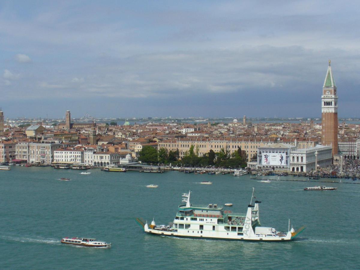 A Casa Tua Dietro Piazza San Marco Casa de férias *