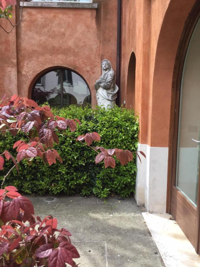 - Aliki's House, Dorsoduro * Venice