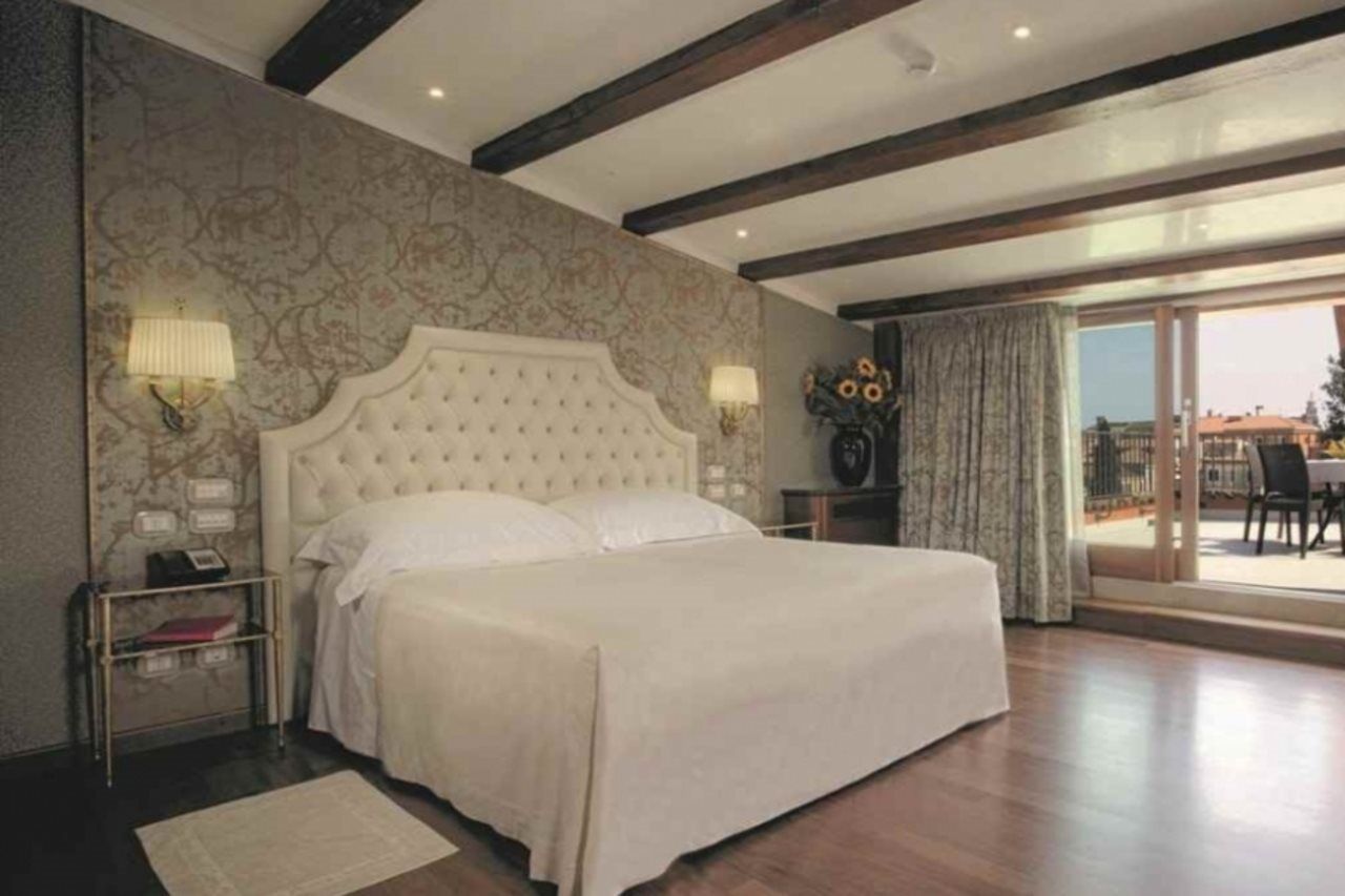 Santa Chiara 4* Venice