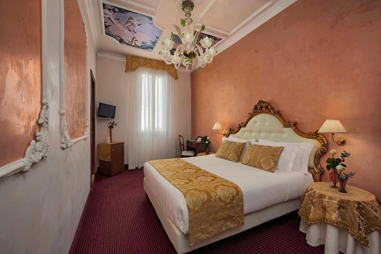 Pausania 3* Veneza