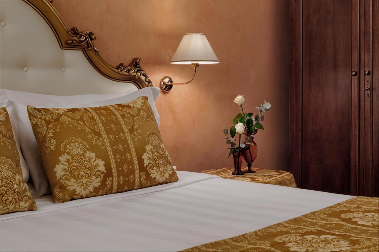 Pausania Hotel 3*