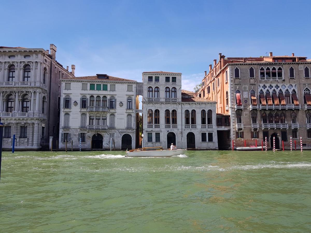 Palazzina Grassi 5* Venice