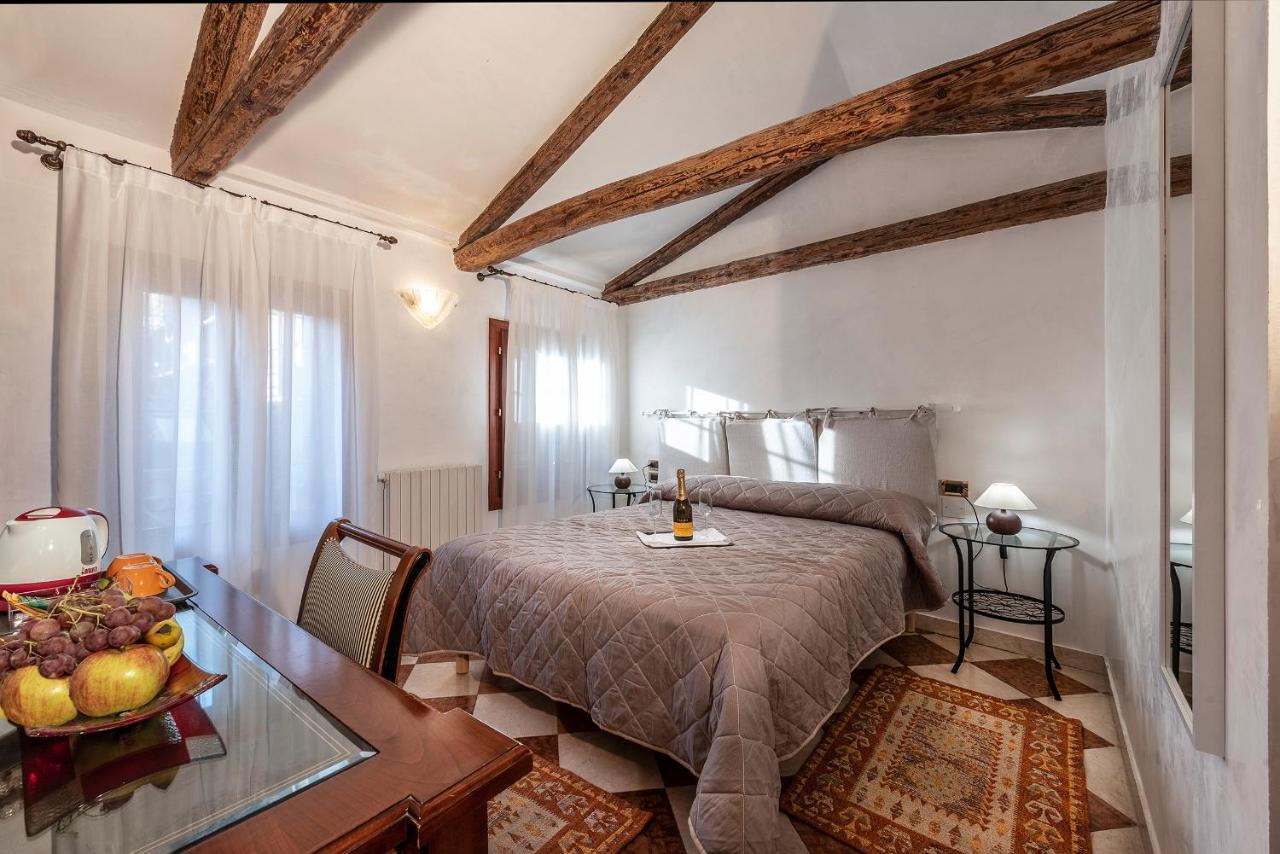 Guest house Anzolo Palace - &
