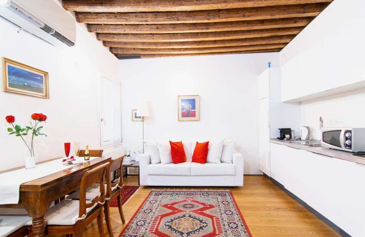Apartment Romantic House