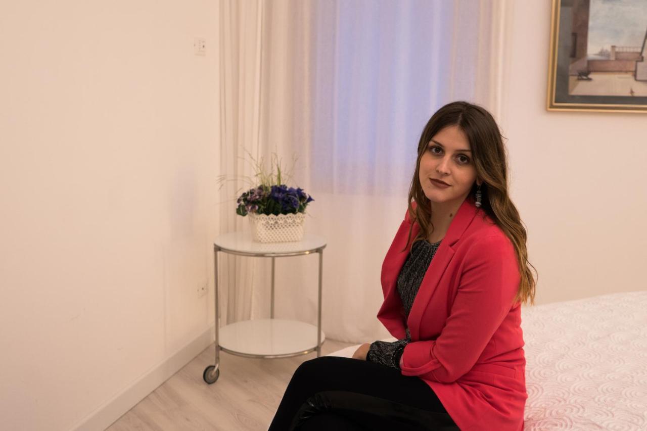 Heaven Biennale, The Elegant * Veneza
