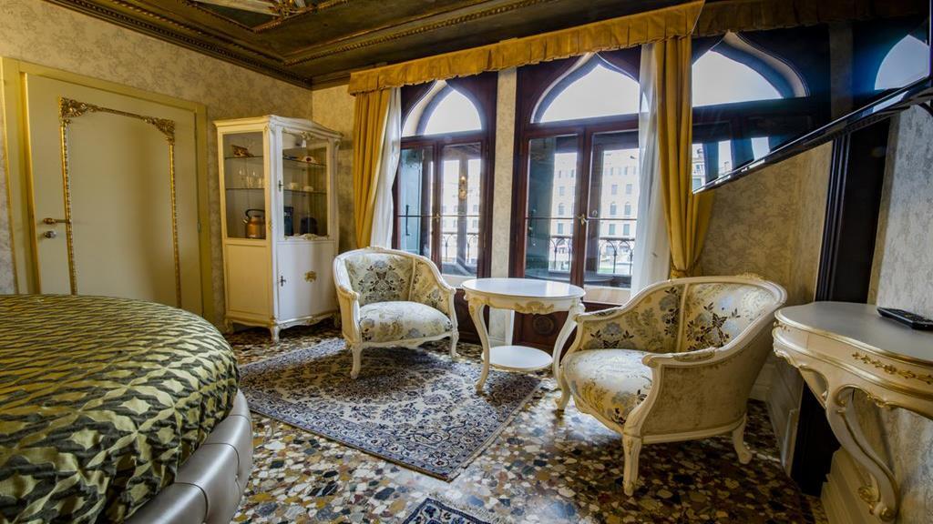 Ego' Boutique - The Silk Road 4* Venice