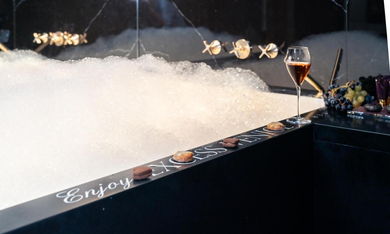 Excess Boutique & Private - Adults Only Venice
