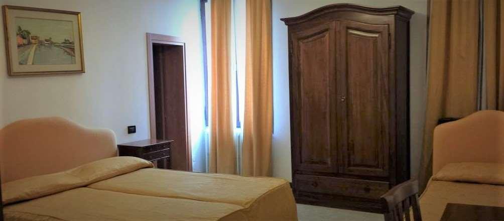 Hotel Iris