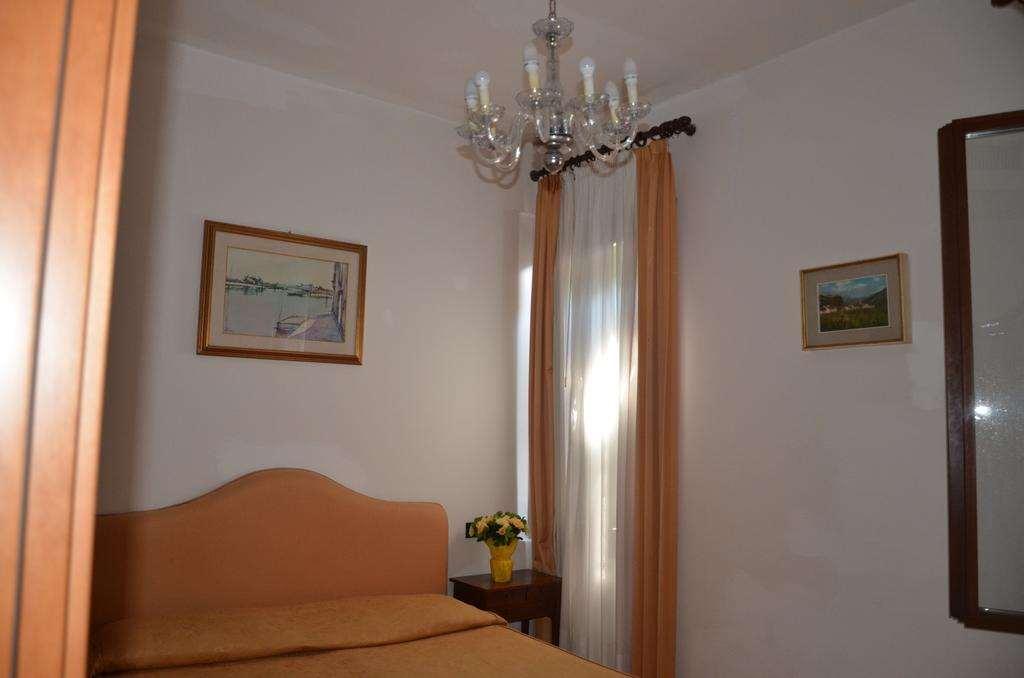 Iris Hotel
