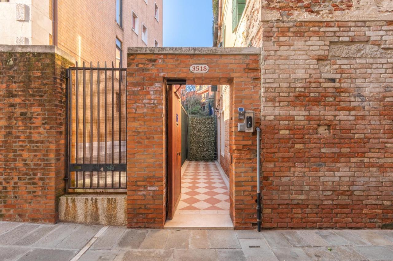 Casanova Ai Tolentini Venice