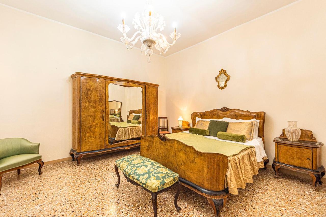 Casa Vescovo, Free Wi-fi Near San Marco Square Apartamento *