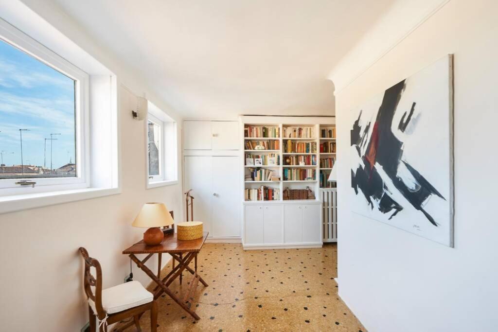 Ca' Fenice, Charming In San Marco, Sleep 7 Apartment *