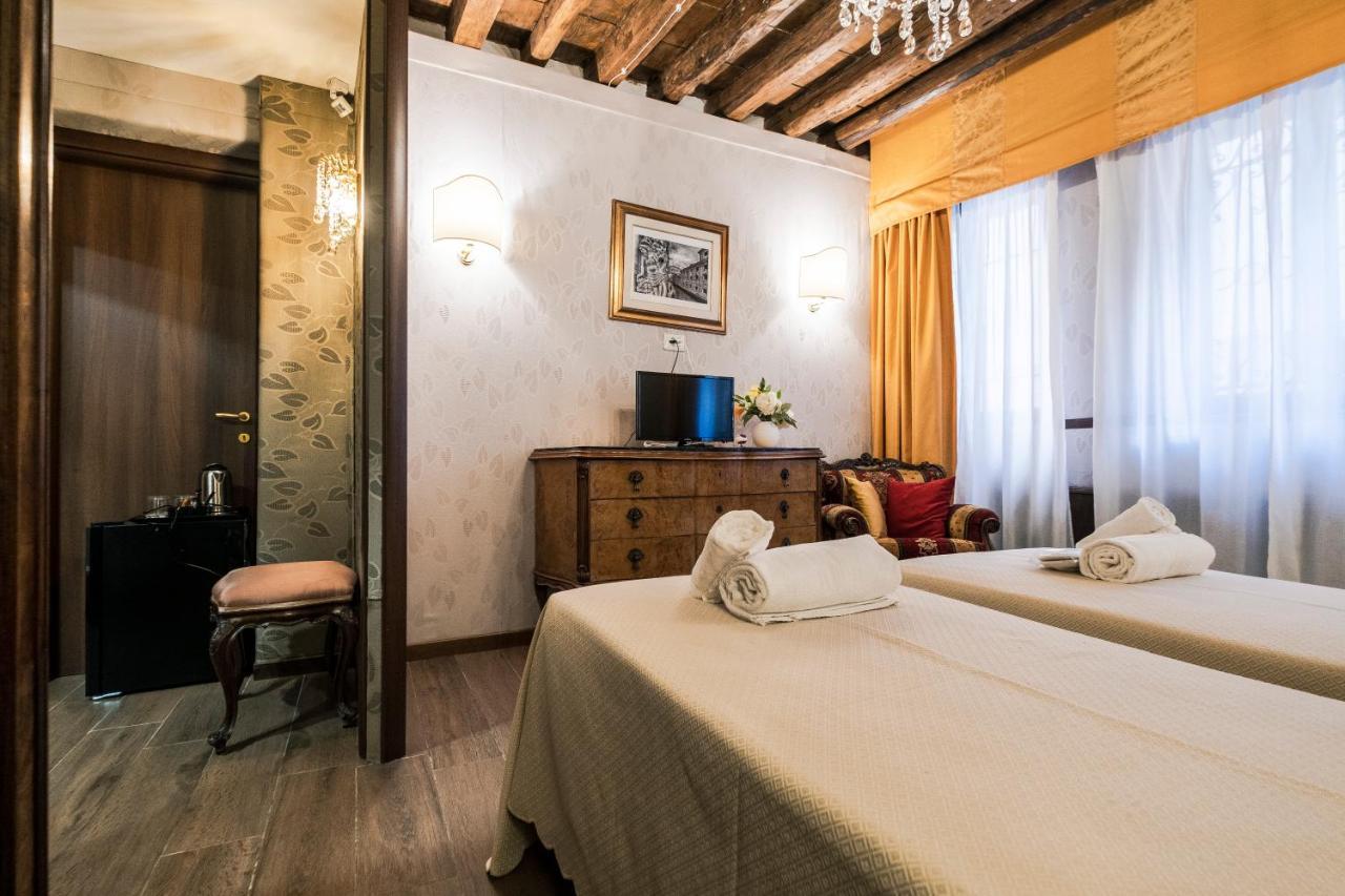 Ca' Lavezzera Venice