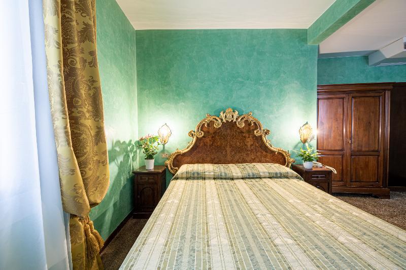 Hotel Marconi 3*