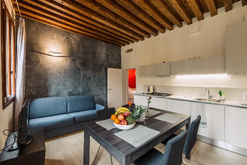 Charming Palace Corte Del Teatro 3* Venice