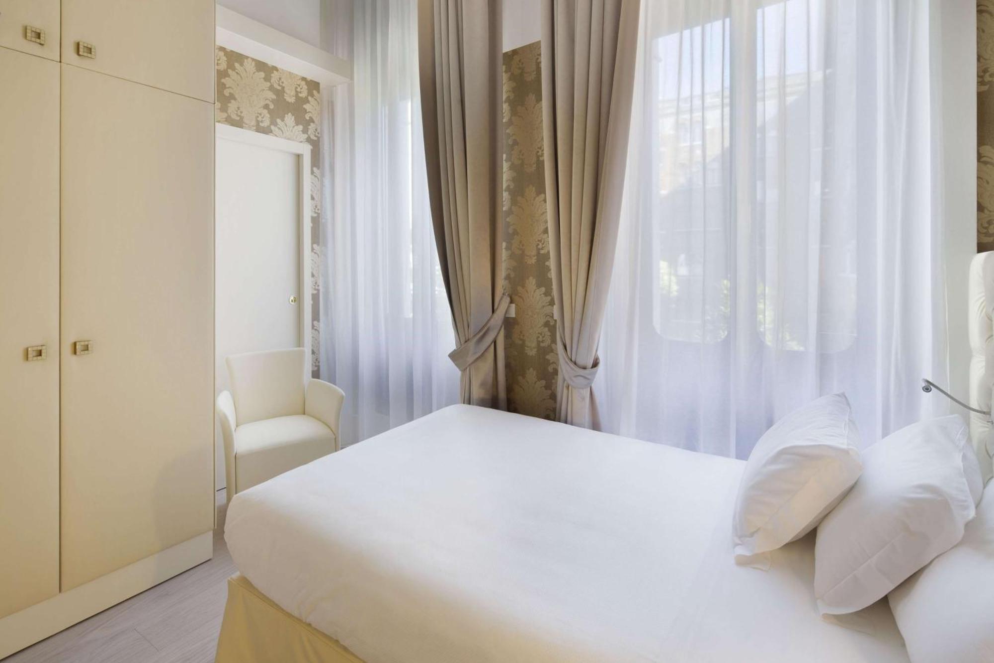 Palazzo Barocci Hotel