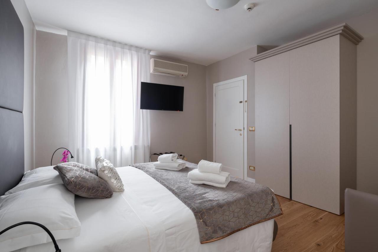 Herion Guest house 2*