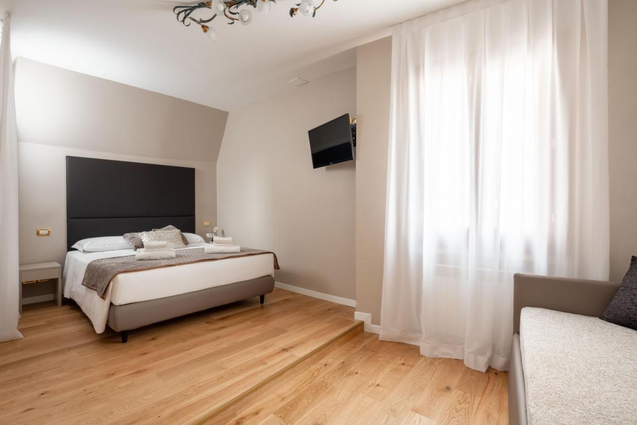 Herion Guest house 2*